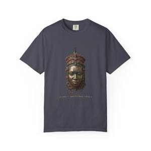 Camiseta con máscara de la reina Idia de Benín, camiseta con diseño de Gracia Ancestral, regalo de historia nigeriana imagen 9