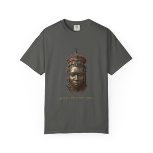 Camiseta con máscara de la reina Idia de Benín, camiseta con diseño de Gracia Ancestral, regalo de historia nigeriana imagen 7