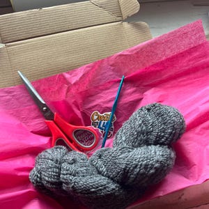 Beginner Alpaca Crochet Kit – Soft Natural Fiber Yarn Set for Easy DIY Projects