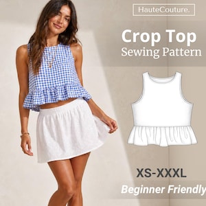 Peut inclure: Une femme porte un haut court à carreaux bleu et blanc avec un ourlet à volants et une jupe blanche. L'image montre également un patron de couture de haut court, avec le texte "Crop Top Sewing Pattern" et "XS-XXXL Beginner Friendly".