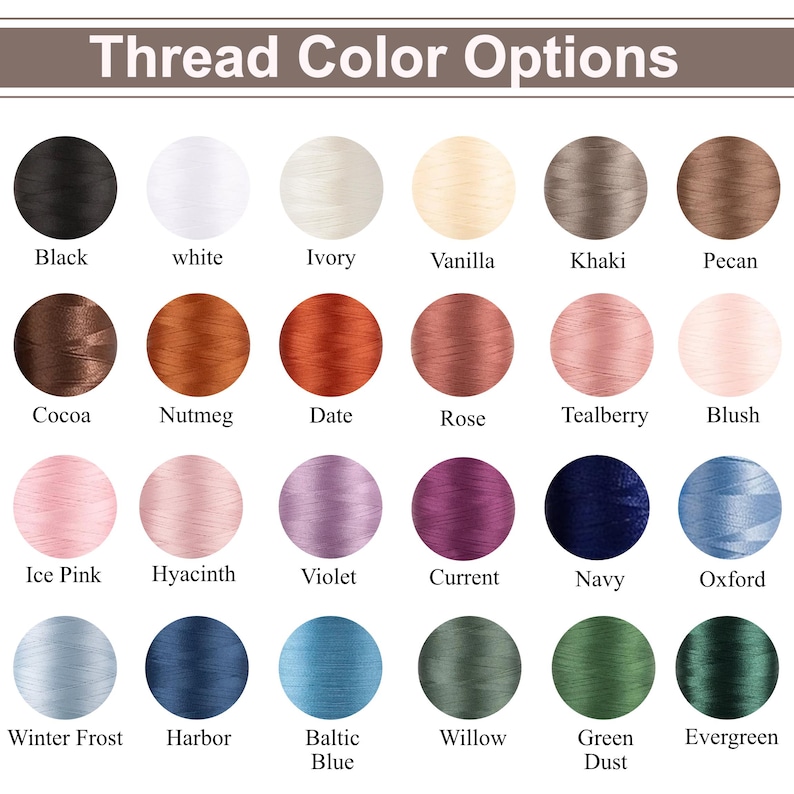 Puede incluir: Imagen que muestra una carta de colores de hilos. El texto "Thread Color Options" est&aacute; en la parte superior. La carta muestra 24 colores de hilo, incluyendo negro, blanco, marfil, vainilla, caqui, nuez, cacao, nuez moscada, d&aacute;til, rosa, tealberry, rubor, rosa hielo, jacinto, violeta, actual, azul marino, oxford, escarcha de invierno, puerto, azul b&aacute;ltico, sauce, polvo verde y perenne.