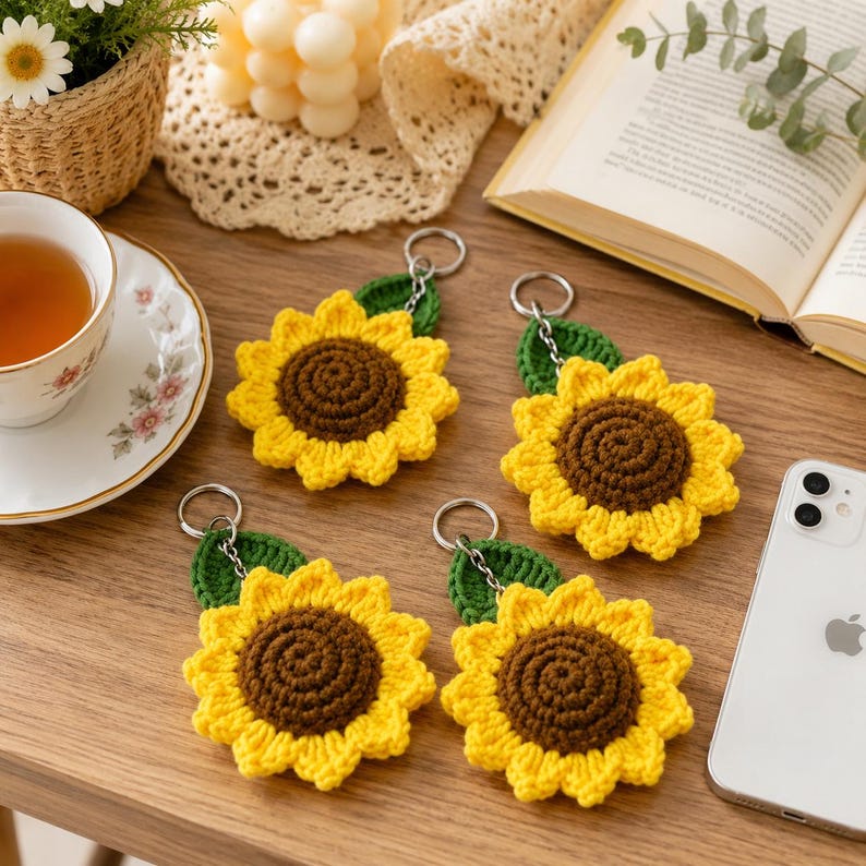 Mini Sunflower Keychain Crochet Pattern PDF | Flower Bag Charm Tutorial ...