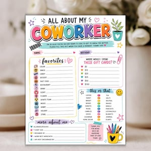 Puede incluir: Una hoja de cuestionario colorida All About My Coworker con secciones para nombre, cumpleaños, favoritos, preferencias de tarjetas de regalo, opciones de esto o aquello y más sobre mí. Incluye iconos, corazones, estrellas y un gráfico de taza amarilla.
