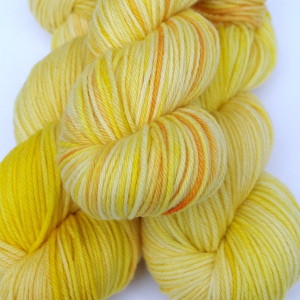 Hand Dyed Worsted Weight Yarn, 218 yards, 100% Superwash Merino, A Thousand Yellow Daisies