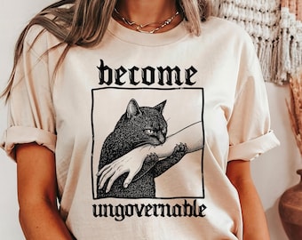 Become Ungovernable Funny Graphic Cat Biting Hand T-shirt,  Vintage Black Cat Shirt, Meme Graphic Tee, Gothic Cat Lover Gift,Silly Cats Tee