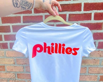 Haut court inspiré des Phillies