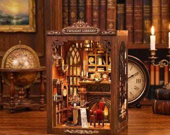 Wooden Book Nook Kit, DIY Miniature Library Diorama with Light and Sound, Bookshelf Insert, 17.5cm Bookstore Model Decor Display