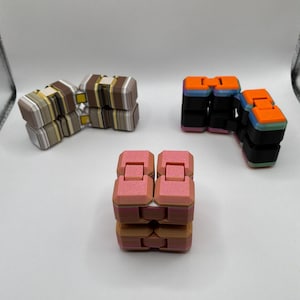 3D Printed Infinity Cube – Compact Anxiety Relief Sensory Toy