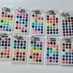 Seasonal Color Palette Keychain | Personal Color Analysis Swatch | Portable Shopping Color Guide | Acrylic Color Chart