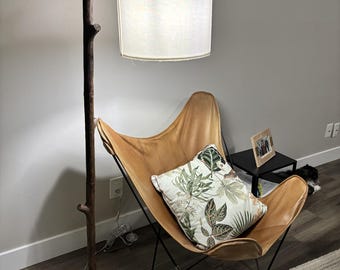 Retro Farmhouse Tree Trunk Floor Lamp, Rustic Wood Standing Accent Light