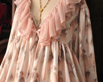 Rose of Versailles: PEIGNOIR White Pink Feathers || Silky Satin Robe Lingerie Overdress | Lolita | Gothic Lolita Sweet Lolita Ero Lolita