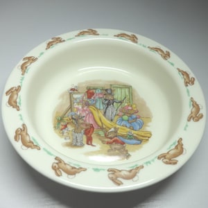 Vintage Royal Doulton English Fine Bone China Bunnykins &quot;Playing Dress Up&quot; Bowl