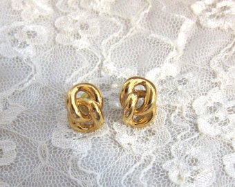 Napier Gold Tone Connecting Circles Vintage Earrings