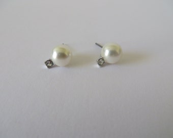 Vintage White Pearl and Rhinestone Earrings