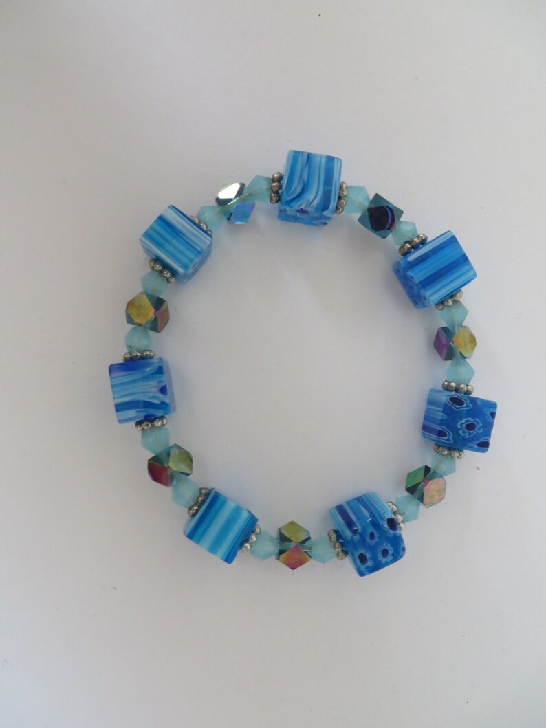 Vintage Beaded Stretch Glass Floral Bracelet image 3