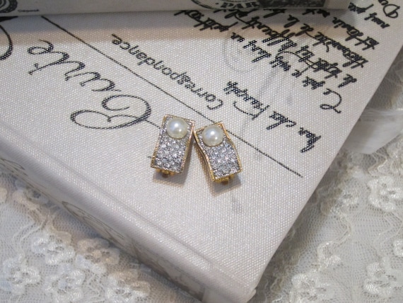 Vintage Gold Tone Swarovski Crystal Clip on Earri… - image 1