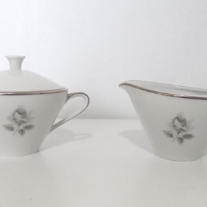 Salad Master Creamer and Sugar Bowl Set