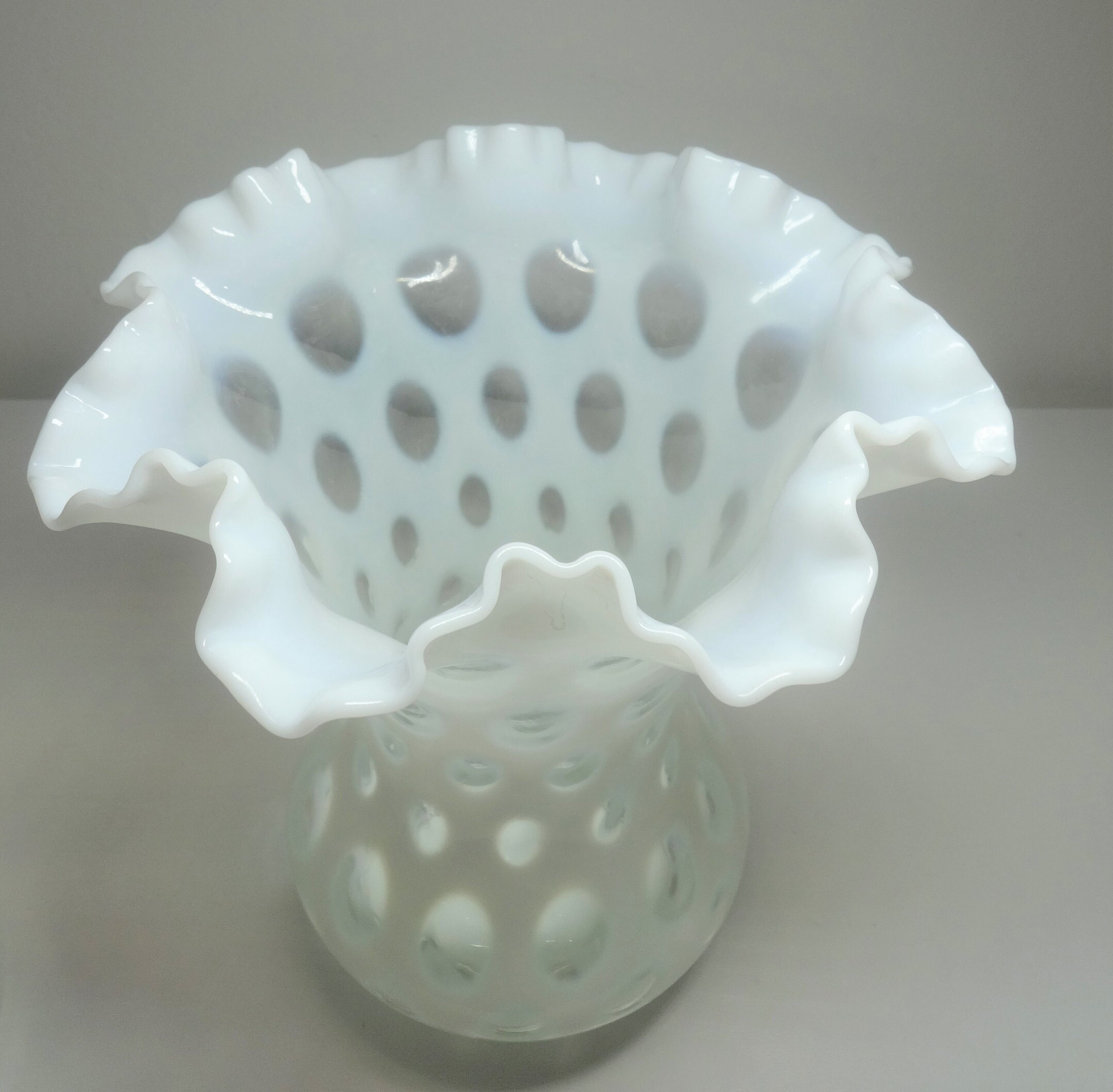 Vintage Fenton Hand Blown White Coin Dot Ruffle Opalescent Vase - Etsy
