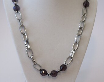 Vintage Silver Tone Grey Faceted Beads Large Links Necklace