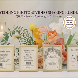 Peut inclure: Ensemble de partage de photos et vidéos de mariage avec codes QR, hashtag et liste de prises de vue. Quatre panneaux encadrés avec texte et illustrations en beige clair et noir. Fleurs et bougie en arrière-plan.