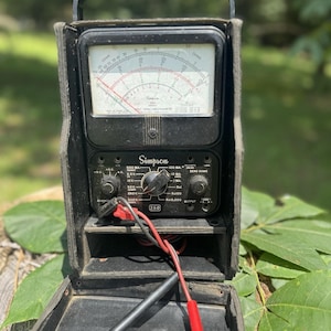 Vintage Simpson 260 Analog Multimeter – Great Condition w Original Case & Leads