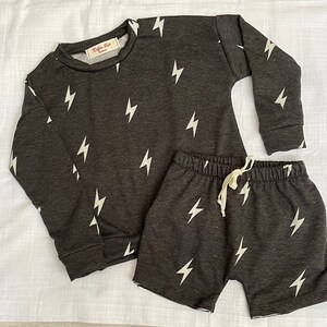 NEW BOYS Charcoal Lightning Bolt Set, Long Sleeve Set, matching long sleeve top and shorts, toddler bolt set, boys clothing set image 7