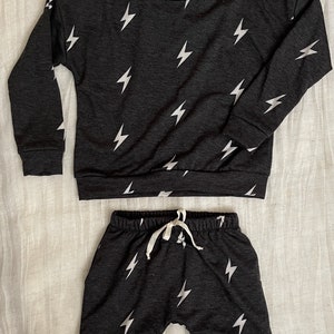 NEW BOYS Charcoal Lightning Bolt Set, Long Sleeve Set, matching long sleeve top and shorts, toddler bolt set, boys clothing set image 5