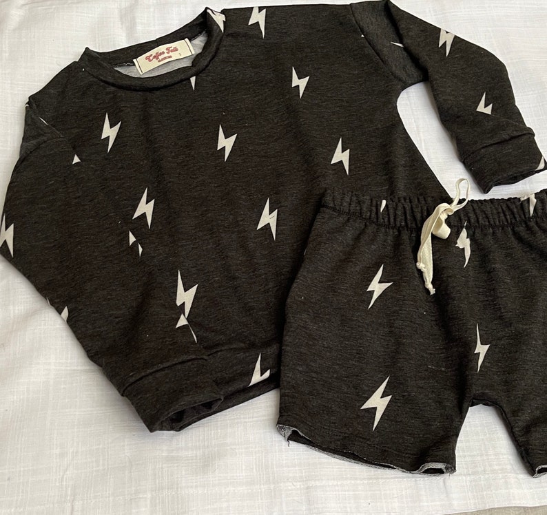 NEW BOYS Charcoal Lightning Bolt Set, Long Sleeve Set, matching long sleeve top and shorts, toddler bolt set, boys clothing set image 6