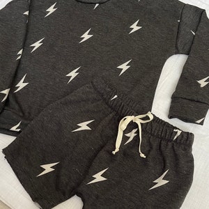 NEW BOYS Charcoal Lightning Bolt Set, Long Sleeve Set, matching long sleeve top and shorts, toddler bolt set, boys clothing set image 8