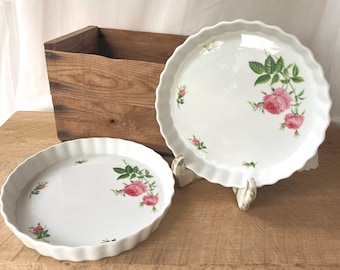 Naczynie do quiche i ciasta Christineholm Rose z porcelany, styl vintage botaniczny kwiatowy Cottagecore
