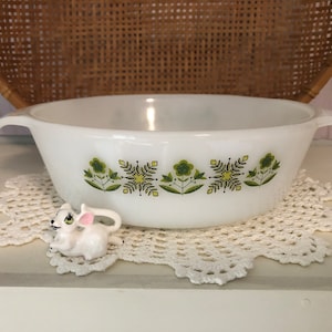 Anchor Hocking Fire King Spring Meadow 1 Quart Casserole Dish