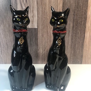 Vintage Hand Painted Redware Black Cat Decanter Wales of Japan