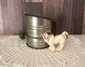 Vintage Metal Sifter with Green knob Handle