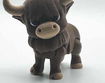 Articulated Highland Cow – 3D Printed Flexi Desk Decor, Kentucky Made Collectible