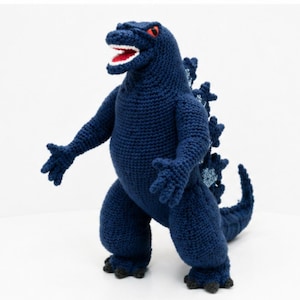 Blue Amigurumi Kaiju Crochet Plush, Monster Stuffed Animal, Anime Inspired Decor no aı