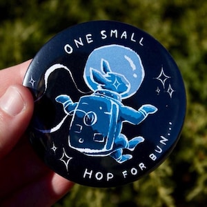 3" Space Bun Pin-Back Button