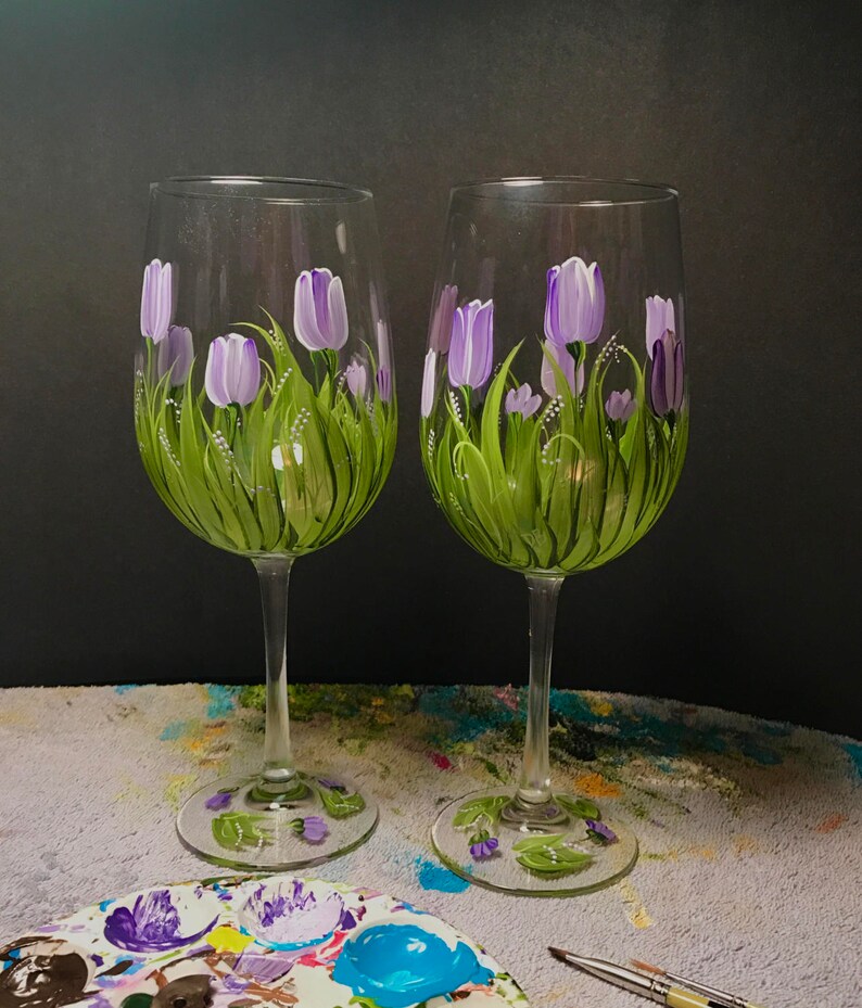 Free shipping Tulip pair of wine glasses hand painted Etsy