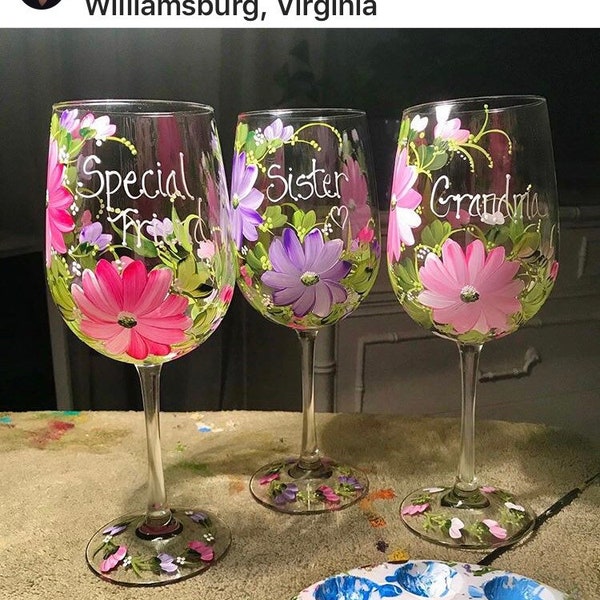 Free fast priority shipping Personalized gift  for mom grandma sister daughter aunt cousin in laws special friend  wine glass Mother’s Day