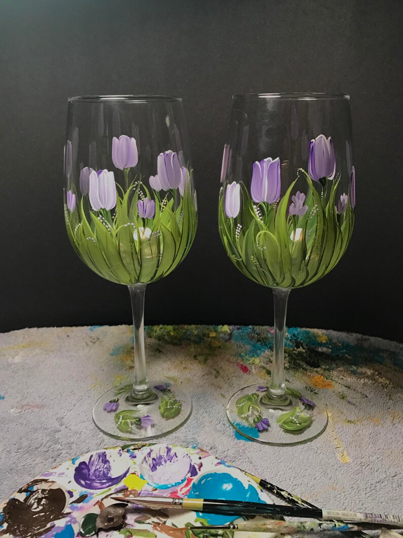 Free shipping Tulip pair of wine glasses hand painted Etsy