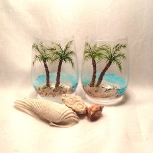 Beach theme palm tree pair of stemless wine glasses personalizable for weddings travel beach decor
