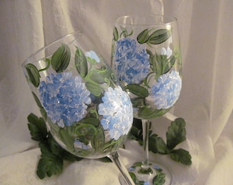 Free shipping Blue Hydrangeas pair of wine glasses hand painted personalizable gift
