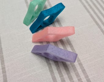 Pastel Book Page Holder Ring - One-Hand Reading Accessory | Lightweight Thumb Holder for Book Lovers