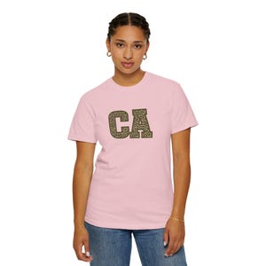 T-shirt lettres imprimé léopard | T-shirt California Initiales
