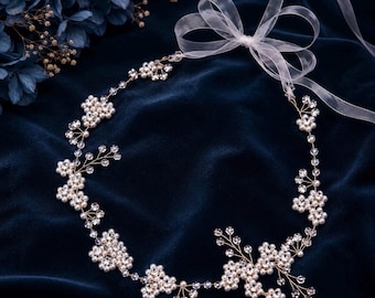 Wedding Hair Crown with Pearls and Crystals, Bridal Headband, Floral Wedding Hairpiece, Romantic Bridal Accessory