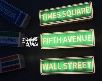 Caja de luz personalizada con letreros de calles: decoración de Hollywood, Broadway, Central Park West y Wall Street. Luz nocturna con letreros icónicos de la ciudad, regalo para Nueva York y Los Ángeles.