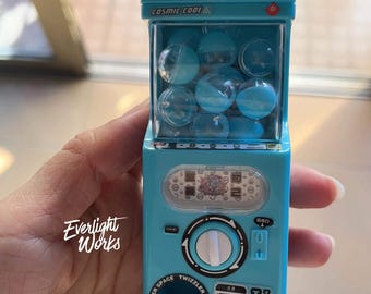 Miniature Gashapon Machine Replica – Blue Cosmic Code Vending Toy (Dollhouse Accessory)