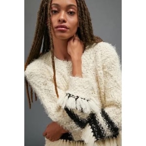 Sweter Anthropologie Amadi Cora z frędzlami w kolorze kremowo-czarnym, rozmiar S zdjęcie 1