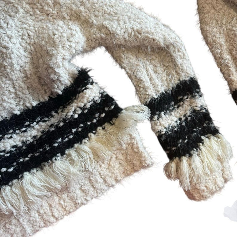 Sweter Anthropologie Amadi Cora z frędzlami w kolorze kremowo-czarnym, rozmiar S zdjęcie 6