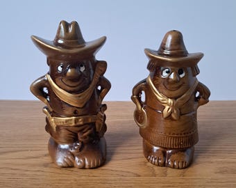 Cowboy and Cowgirl Shakers, Vintage Salt and Pepper Set, Western Outlaw Figurine Pair, Retro Kitsch Decor, 1960s Japan