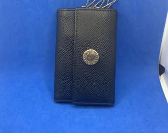 Cartera tríptico de piel Bulgari con llavero vintage